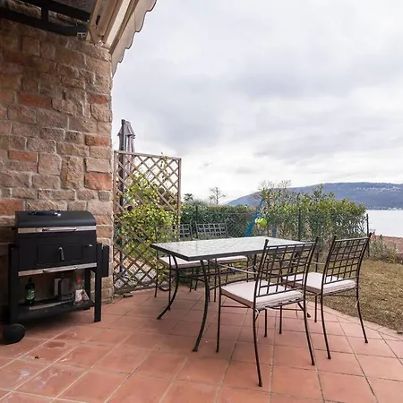 Tatil Evi View, Pool, Near Beach, Pinball, Darts Arcade Laveno-Mombello